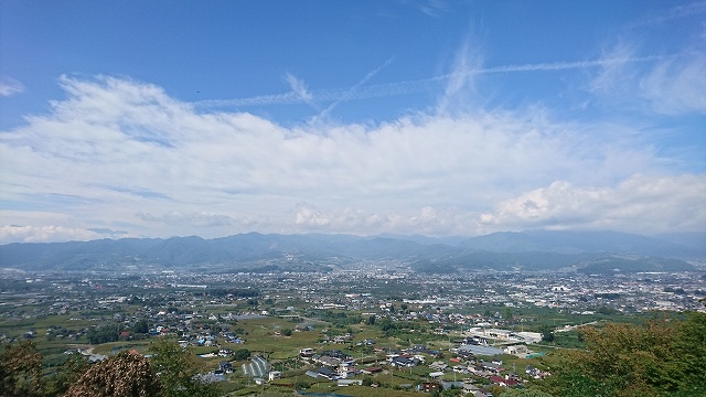 勝沼ぶどうの丘からの眺め