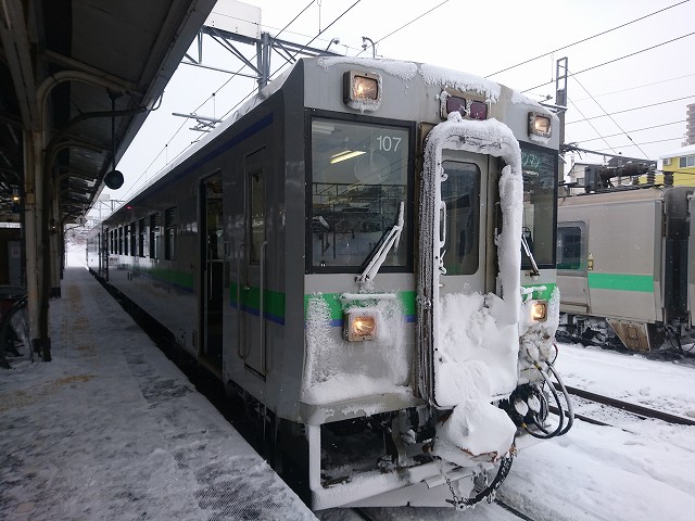 f:id:komadakoma:20171227020857j:plain 余市へ向かう電車