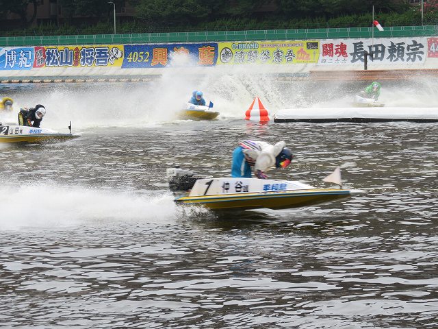 平和島競艇場の第2ターンマーク