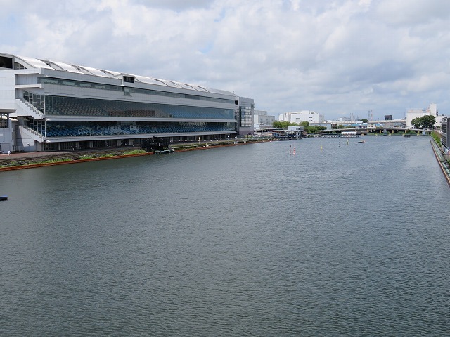 戸田競艇場の水面