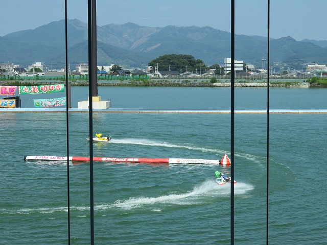 桐生競艇場2階プライベートシートからの眺め