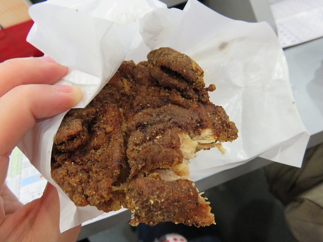 桐生競艇場の「鉄板焼きあれこれ」の鶏もも