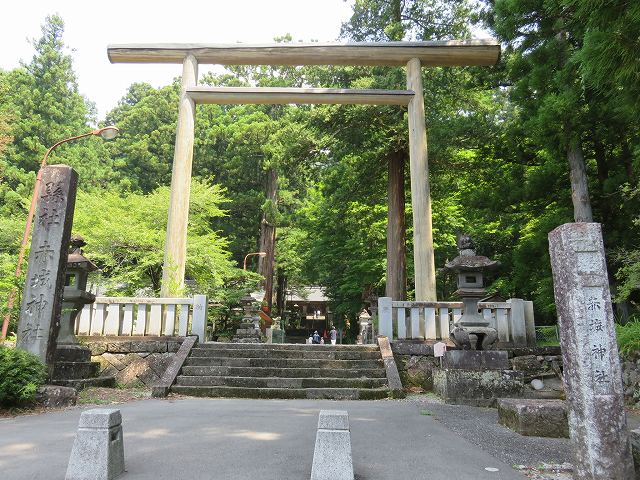 三夜沢赤城神社の鳥居
