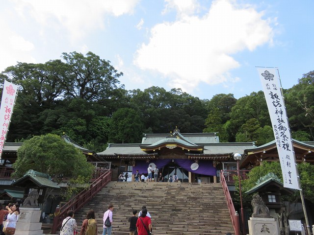 長崎市の諏訪神社の境内
