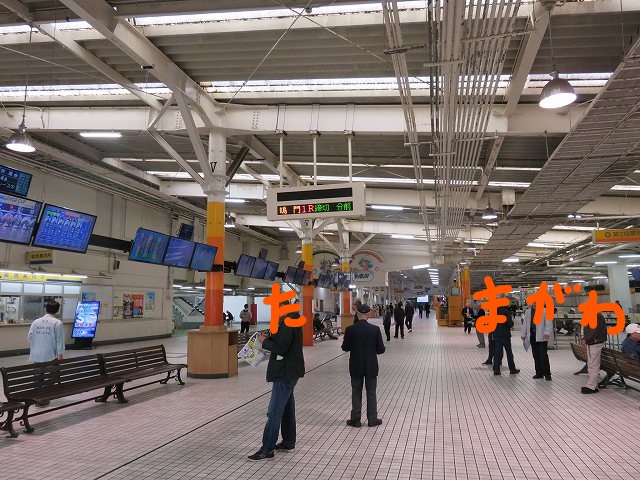 多摩川競艇場1階フロア