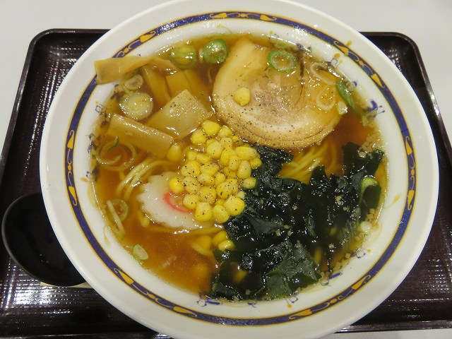 桐生競艇場のラーメン「秘伝」の醤油ラーメン