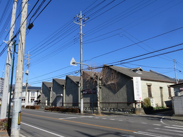 桐生市内にあるのこぎり屋根工場