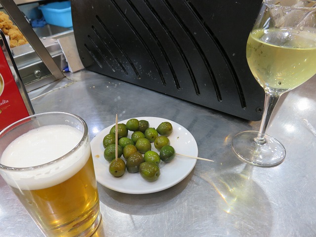 マドリードの立ち飲み居酒屋