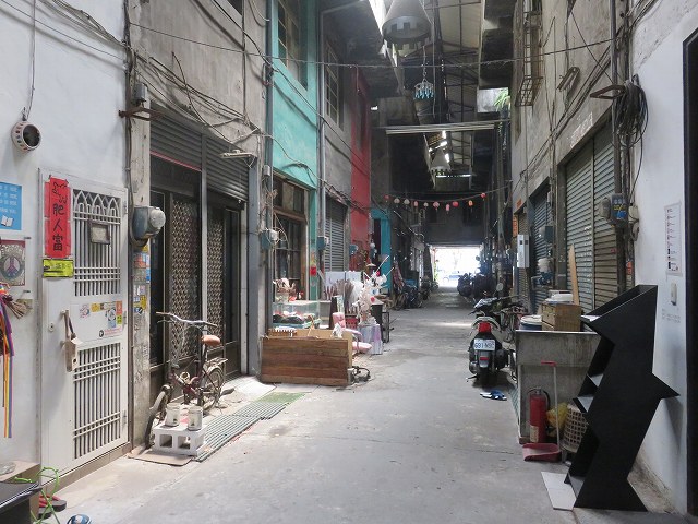 忠信市場の中のようす