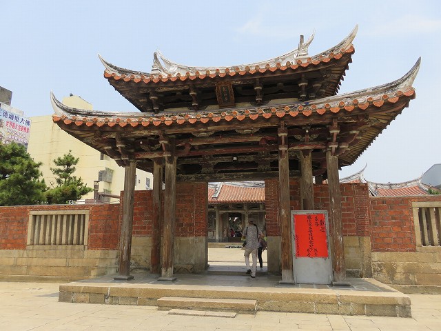 鹿港の龍山寺