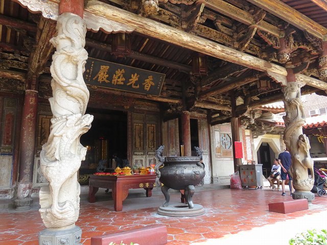 鹿港の龍山寺