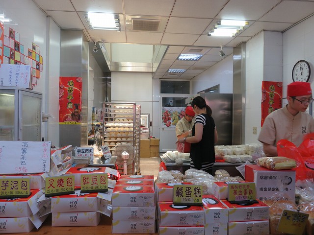 鹿港の名物「阿振肉包」の店内