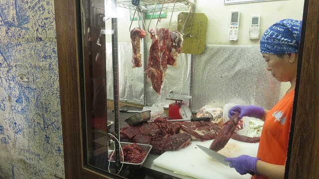 台南の「文章牛肉湯」の店内