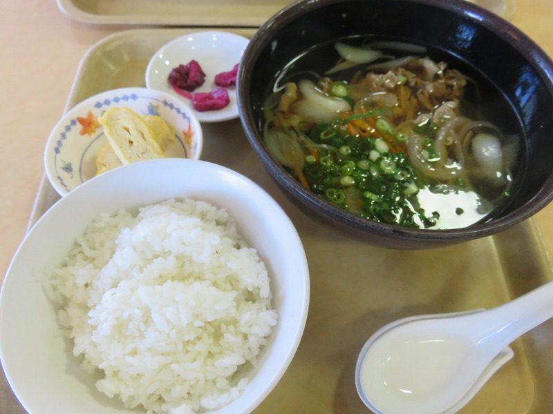 尼崎競艇場の2階レストラン「水明」の肉吸い定食