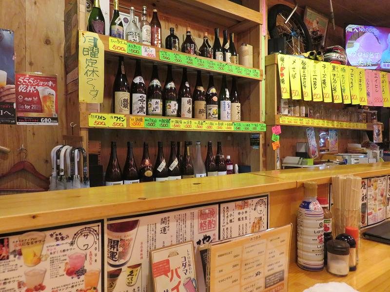 浜松駅前の居酒屋「これだけ」の中のようす
