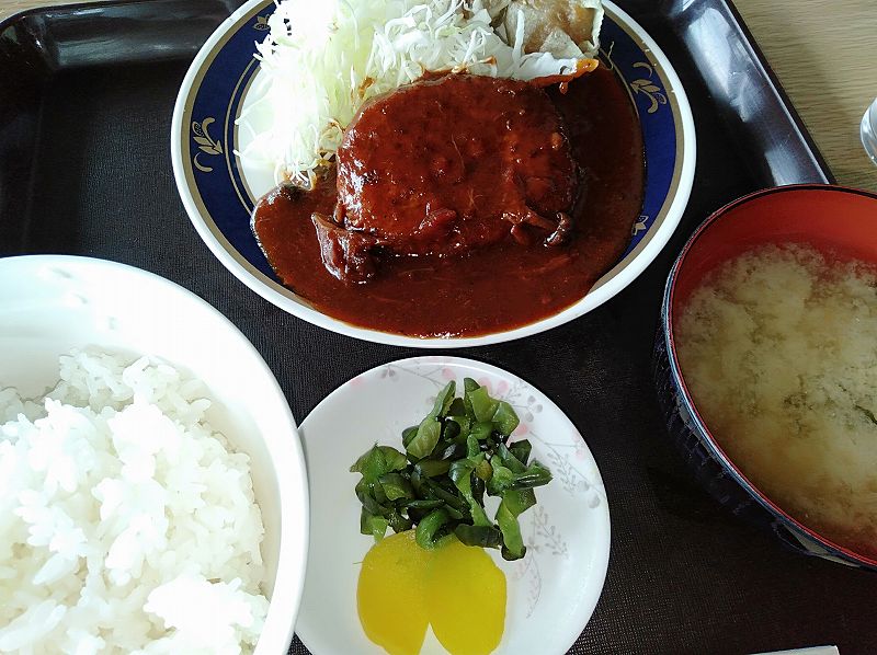 戸田競艇場3階フードコート「しぶき」の日替わり定食