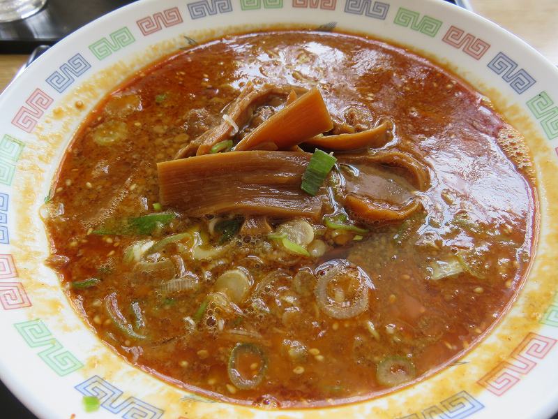 戸田競艇場3階フードコートのラーメン屋「昇龍」の担々麺