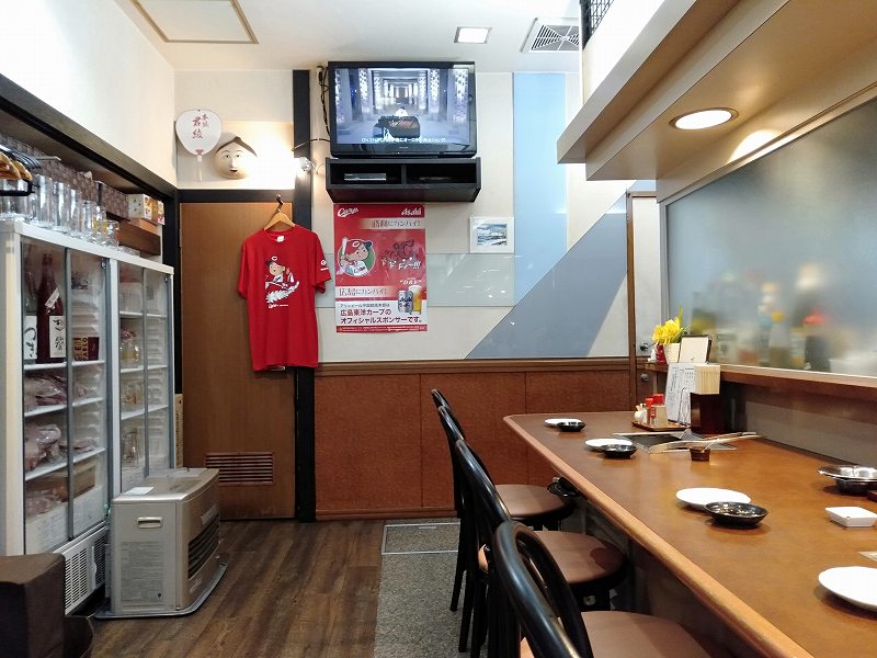 広島県広島市にある、ボートレーサー山口剛選手の実家「焼肉上海」の店内のようす