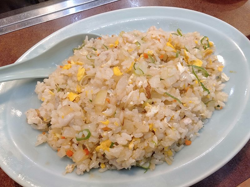 広島県広島市にある、ボートレーサー山口剛選手の実家「焼肉上海」のヤキメシ