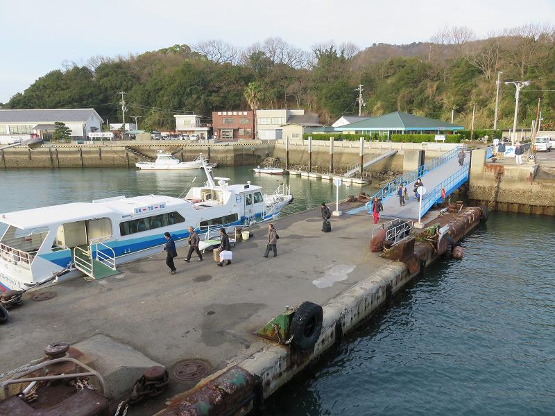 本島の船着き場