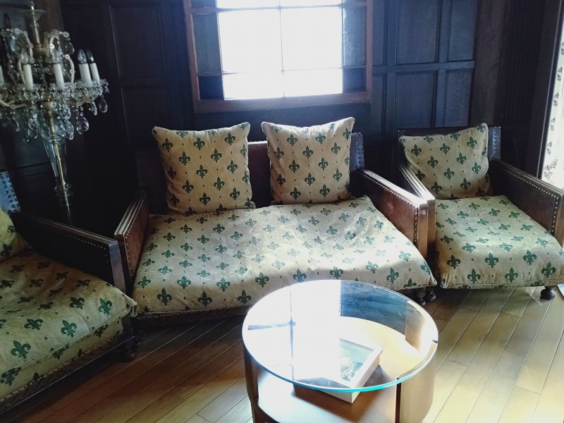 伊香保温泉の洋風旅館ぴのんのロビー