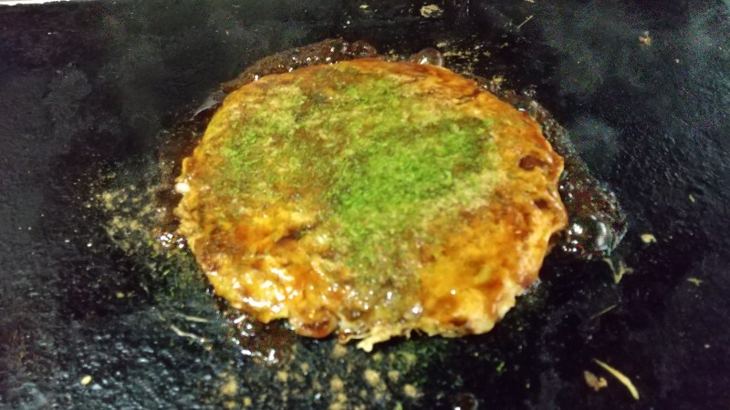 徳島市のお好み焼き屋「いか十」の「いか豆玉」