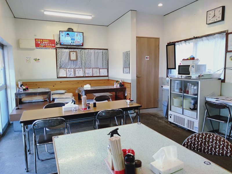 うずしお食堂の店内のようす