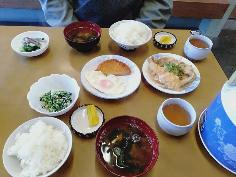 うずしお食堂の朝定食