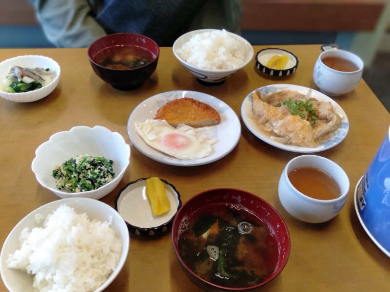 うずしお食堂の朝定食