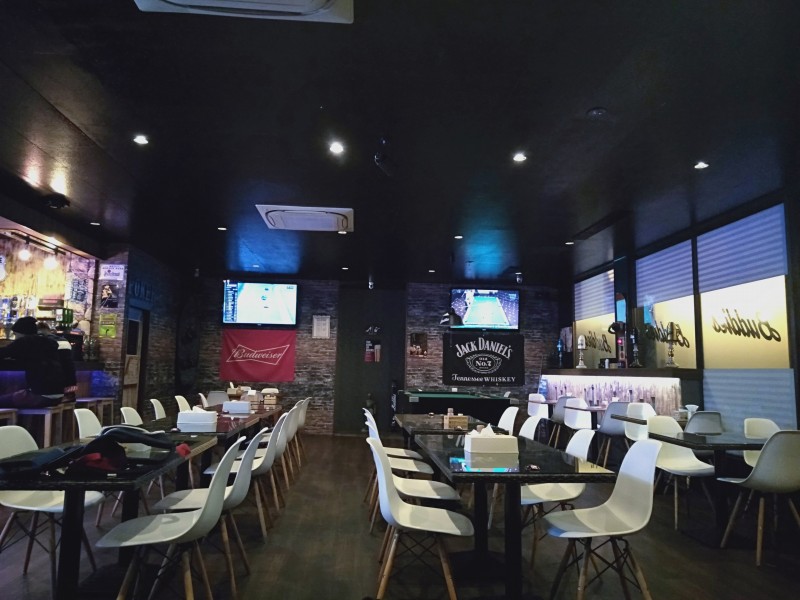 BUDDIES GUNMAの店内のようす