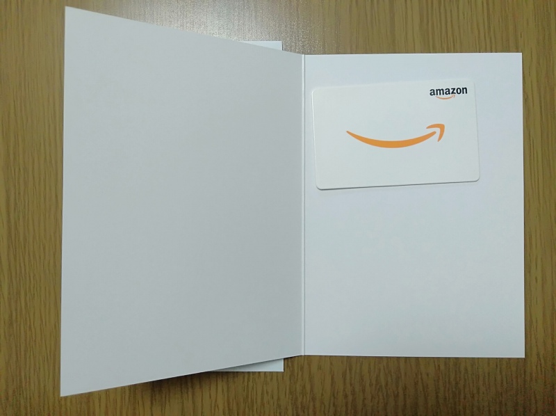 Amazonギフト券グリーティングカードタイプを開いたところ