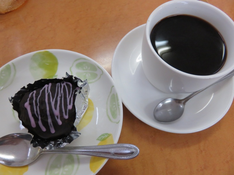 TOMI(トミー)のコーヒーとお菓子