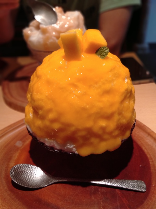 京氷菓つららの「完熟マンゴー」