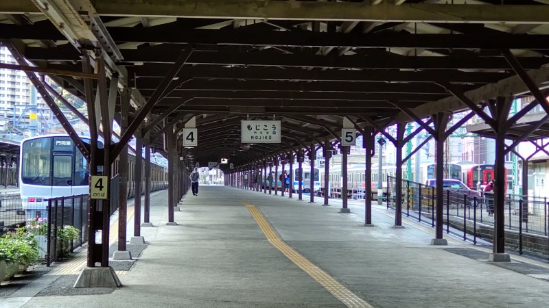 門司港駅ホーム