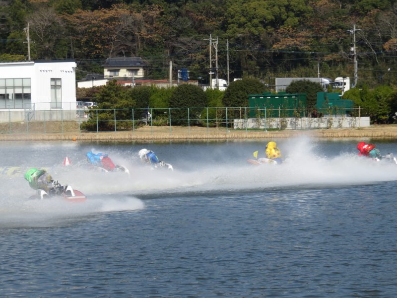 ボートレース芦屋の1マーク側