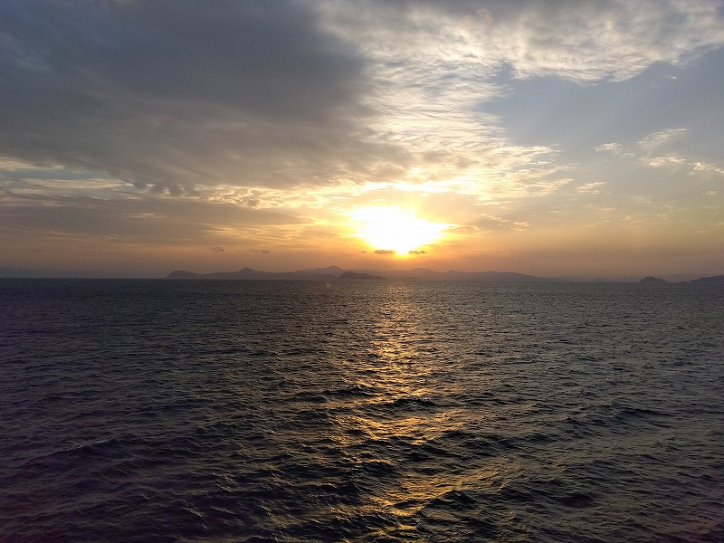 東京九州フェリー「すずらん」の船内から見える景色