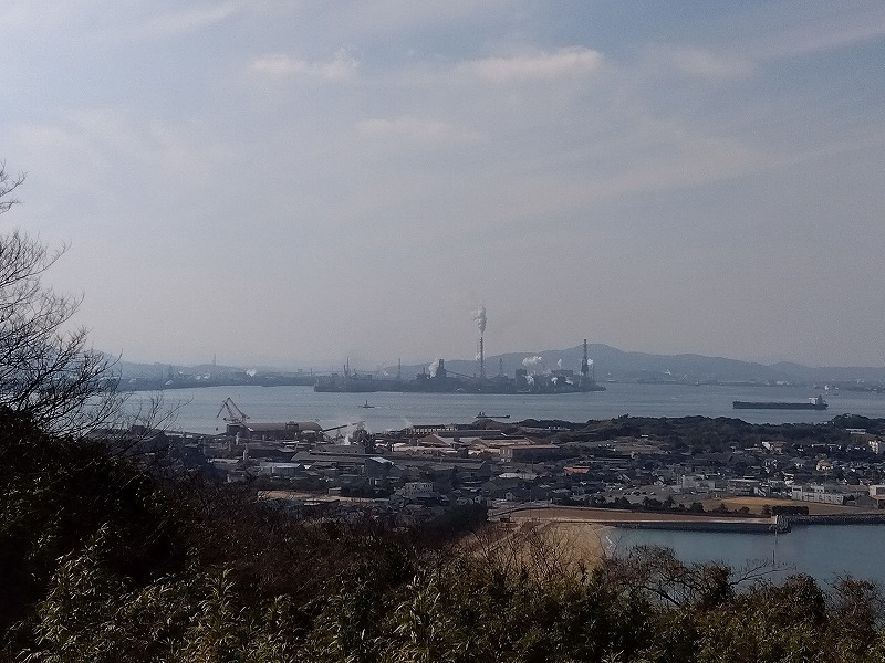 彦島から見える北九州工業地帯