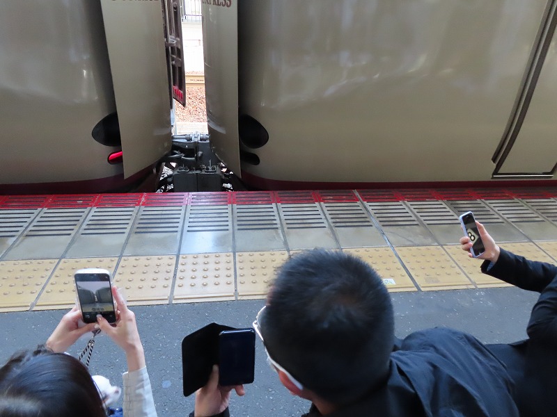 寝台特急サンライズ瀬戸・出雲の車両切り離し