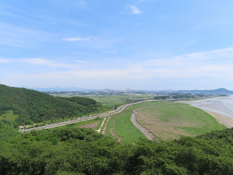 烏頭山統一展望台から見えるソウル市内