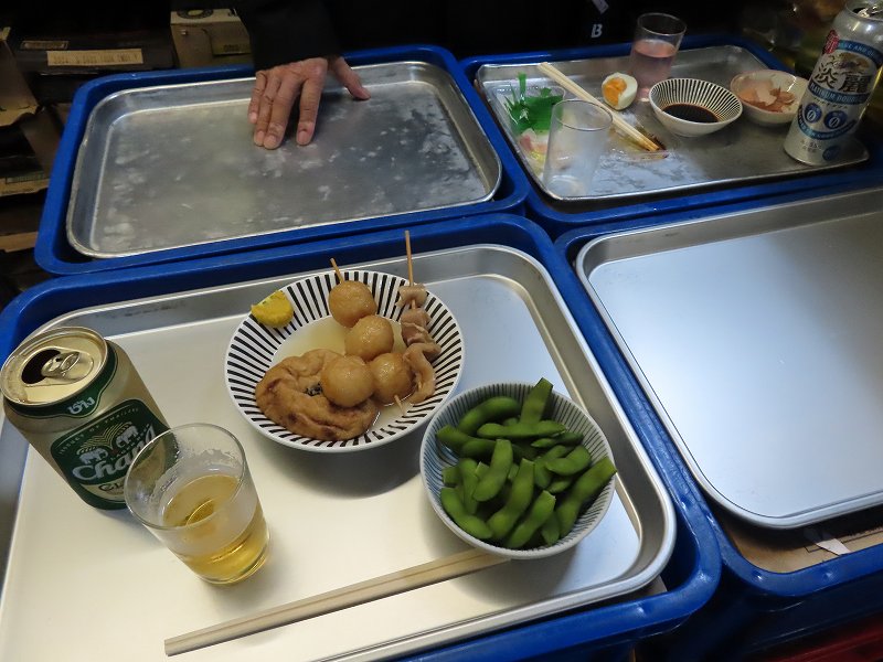 京都三条の松川酒店の店内の様子